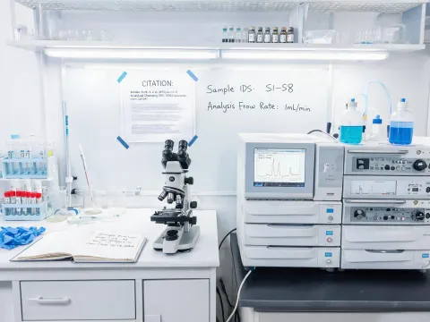 Academic research instrument lab